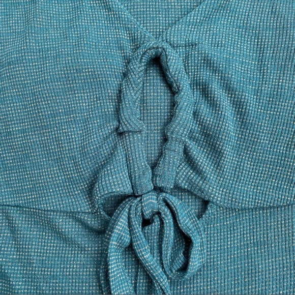 Intimately Free People Say When Bell Sleeve Blouse Top in Green Gold Medium - Picture 8 of 8